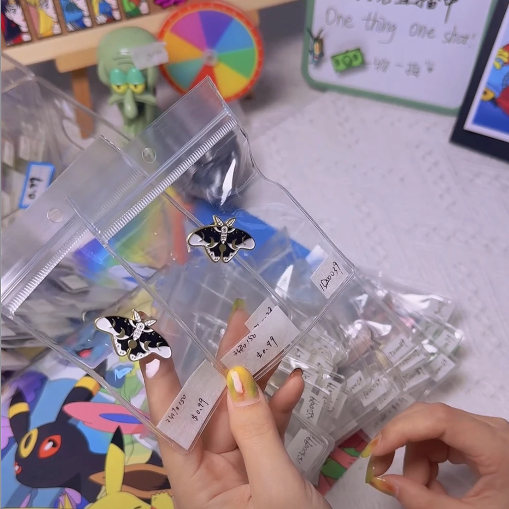 周五直播编号101-200 一物一拍金属珐琅彩滴油动漫电影二次元徽章