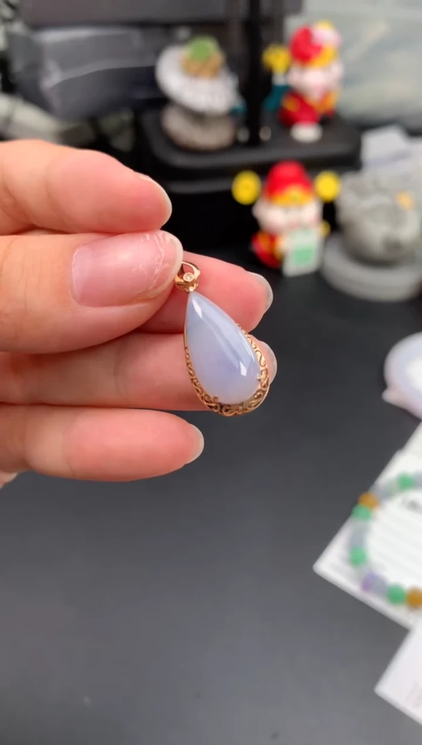 18K金镶嵌摆件翡翠48小时鉴赏期 退货不扣服务费