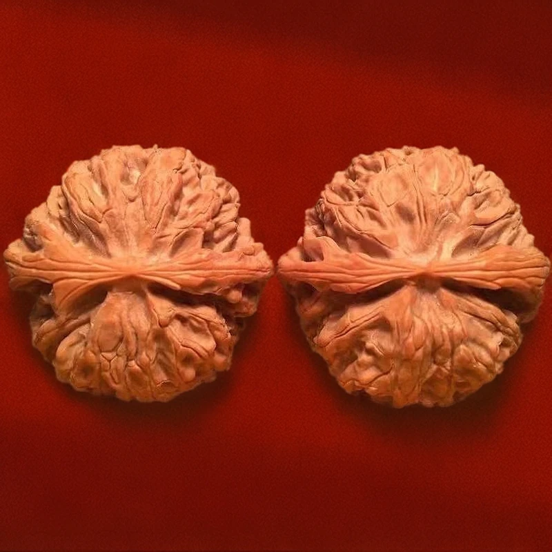 【没盒】文玩核桃一对核桃把件原色纹路手感佳两棱核桃--DR