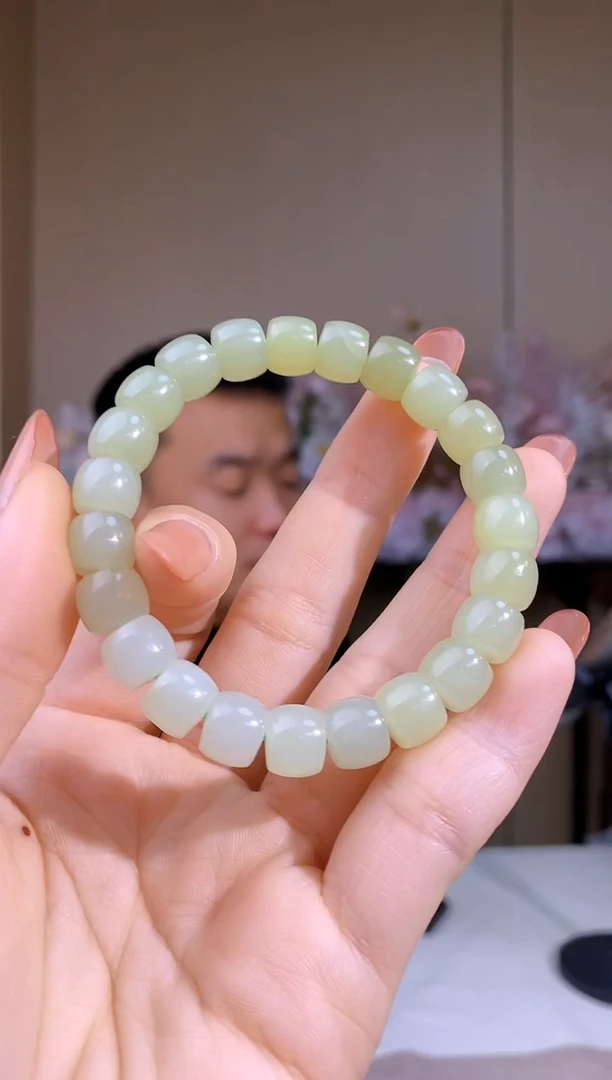 未镶嵌手链和田玉微瑕 介意勿拍  yp