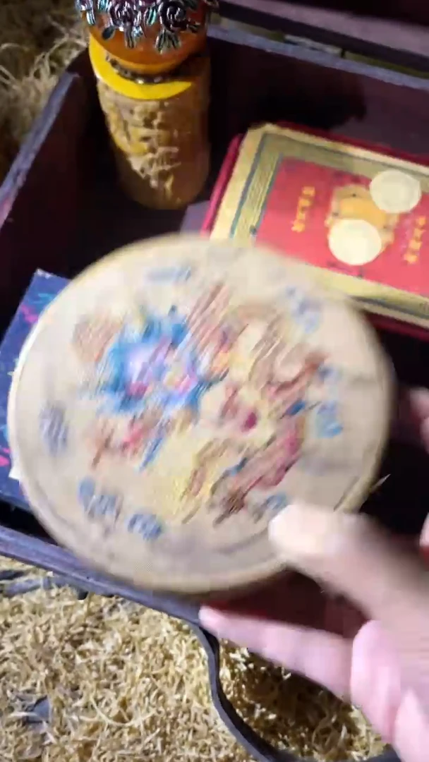香榧木（1个开封龙圆盒子1对金）