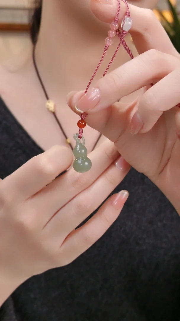 颈饰未镶嵌和田玉国风