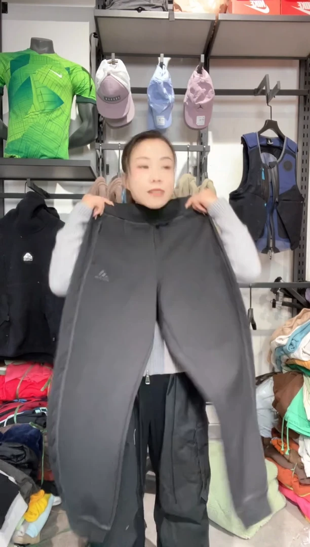 1683 闪购编码  运动卫衣裤以直播间过款为准 尺码.XS