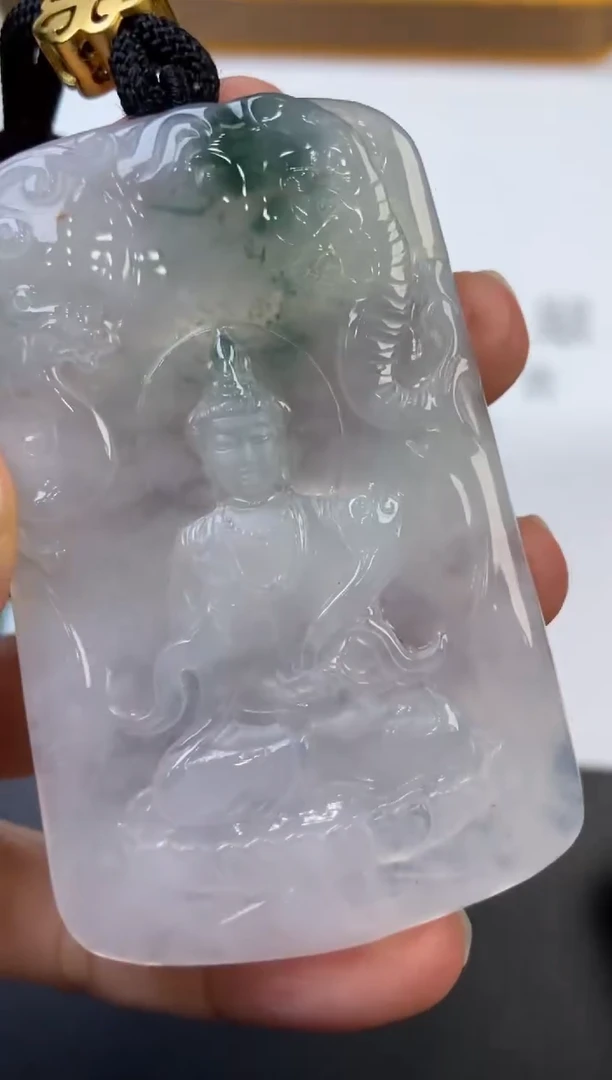 未镶嵌挂件翡翠375364     多人