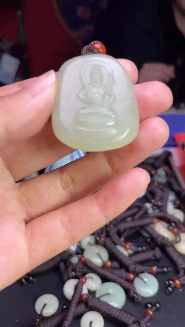 未镶嵌和田玉挂件1