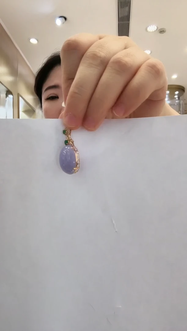 翡翠18K金镶嵌颈饰?**?42