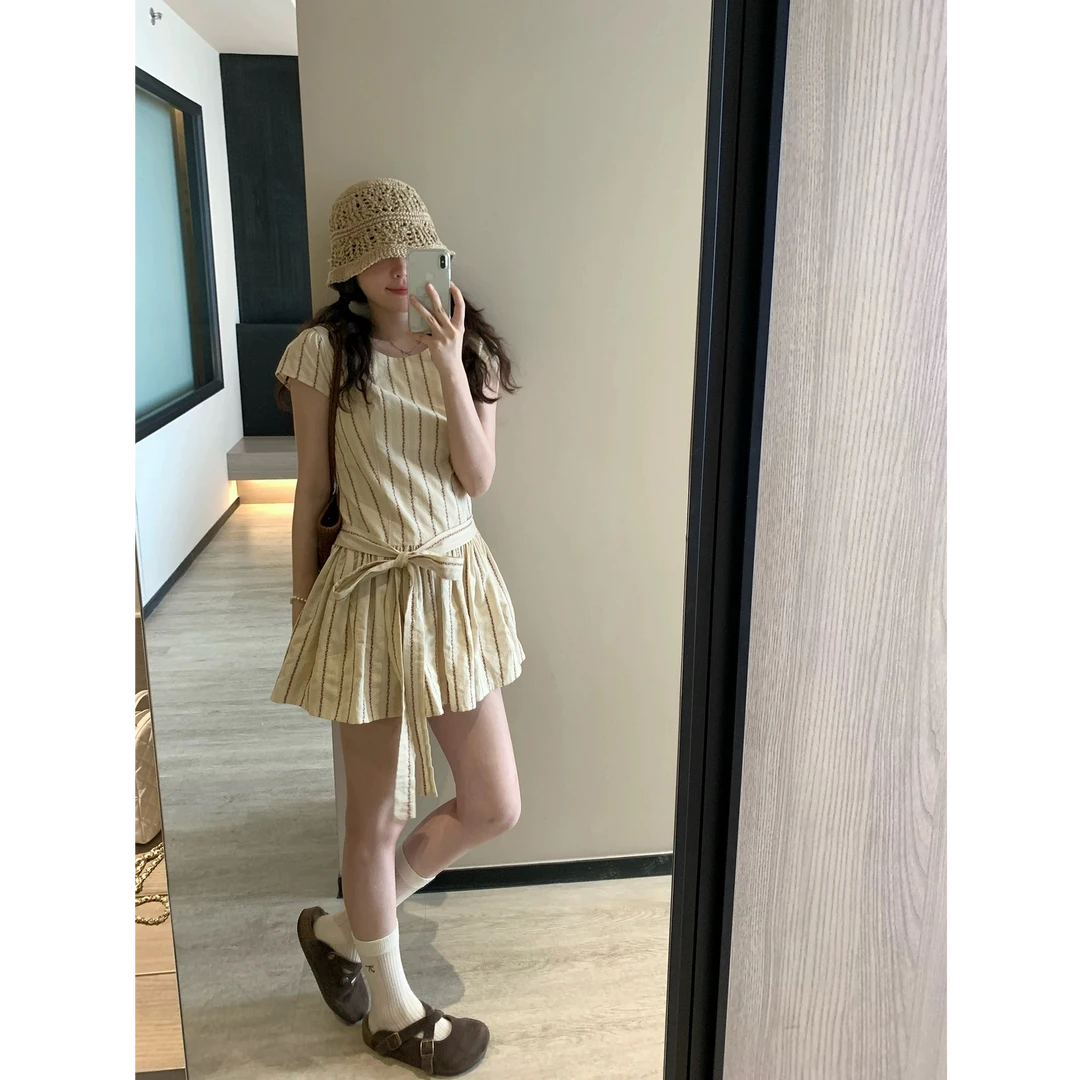 奶芙芝士 蝴蝶结绑带低腰连衣裙女夏设计感圆领短袖短裙