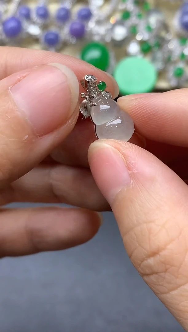 颈饰18K金镶嵌翡翠426-中国好珍宝