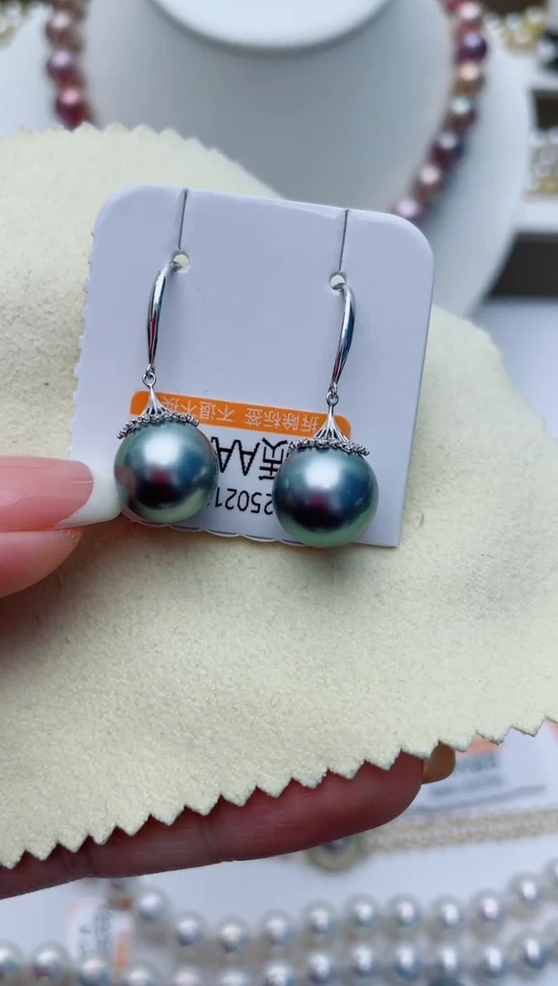 【闪购商品】海水珍珠耳饰18K金镶嵌W84