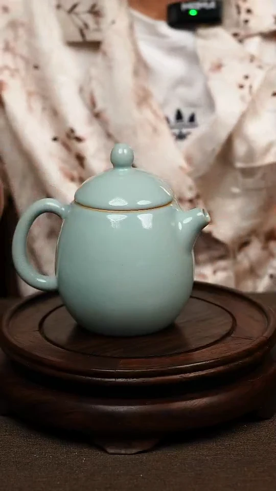 瓷片天青色龙蛋壶380ml微瑕不带礼盒