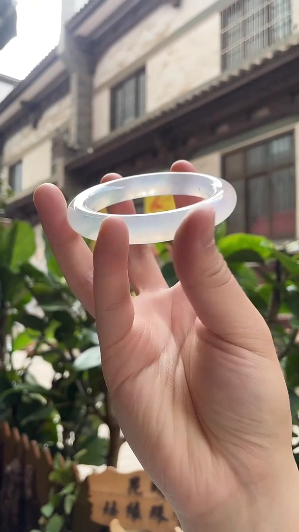 未镶嵌手镯（圆镯）翡翠58圆条