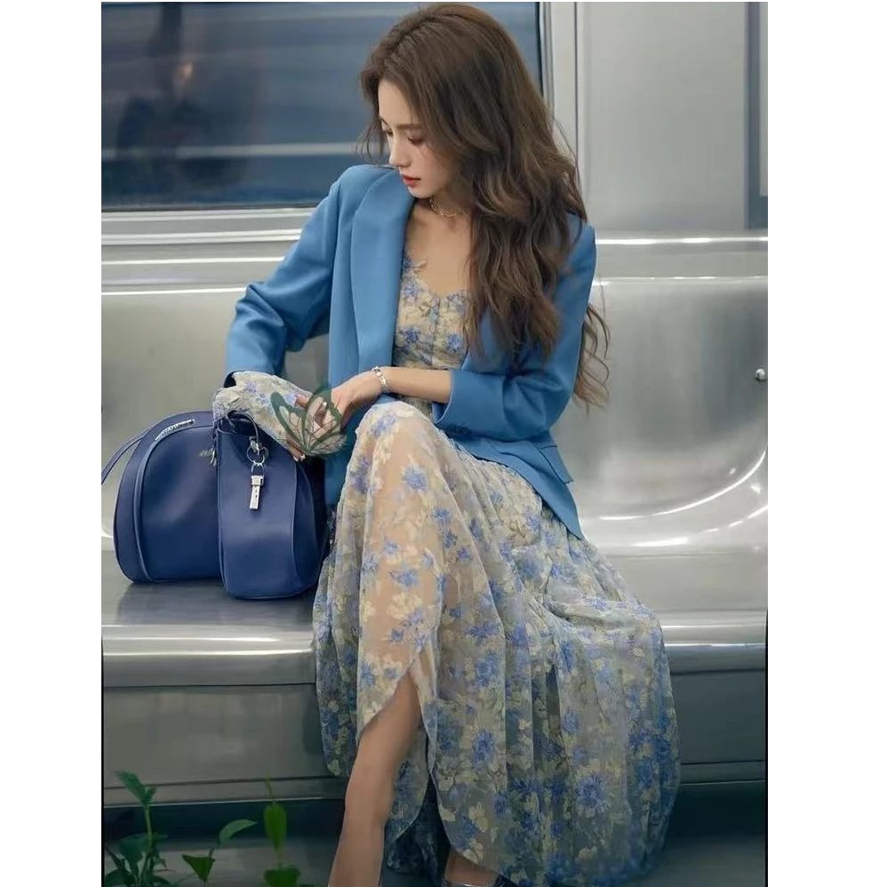 气质裙子2025新款今年流行爆款春季蓝色西装外套碎花连衣裙两件套