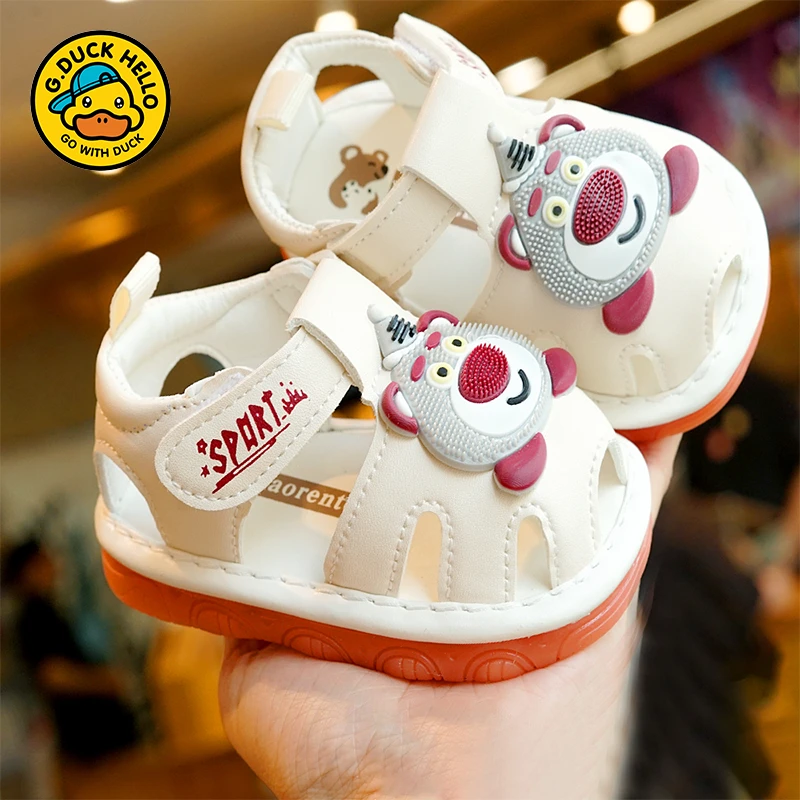 小黄鸭夏季凉鞋初学者宝宝鞋子婴儿鞋子软底防滑叫叫鞋卡通学步鞋