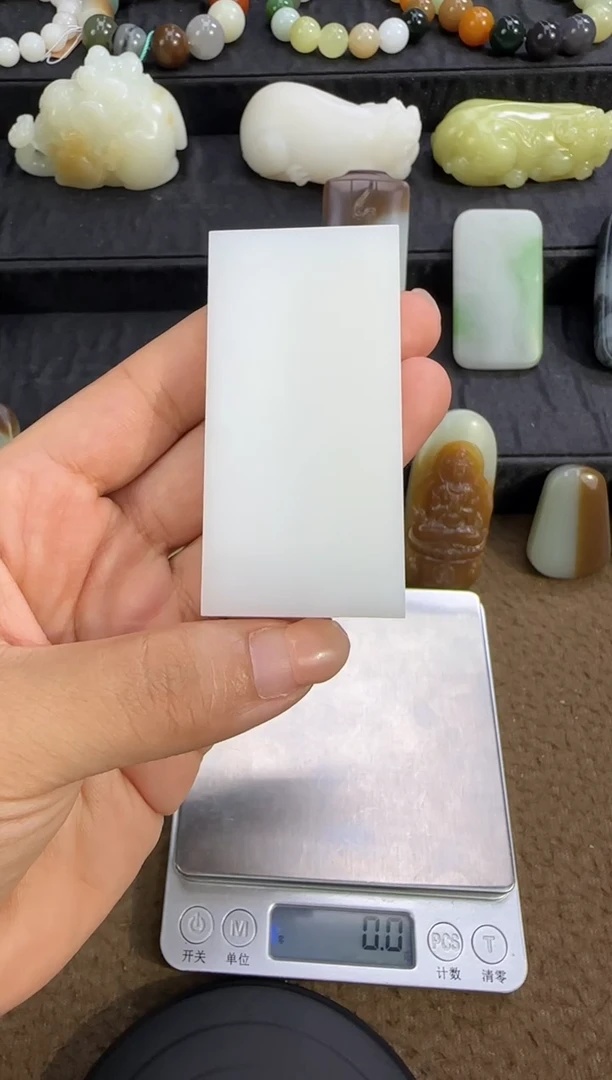 吊坠(不含链)未镶嵌和田玉用****8牌子