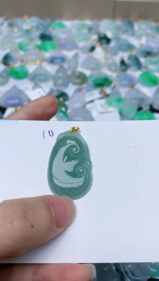 【闪购商品】翡翠颈饰18K金镶嵌天然翡翠A货    10