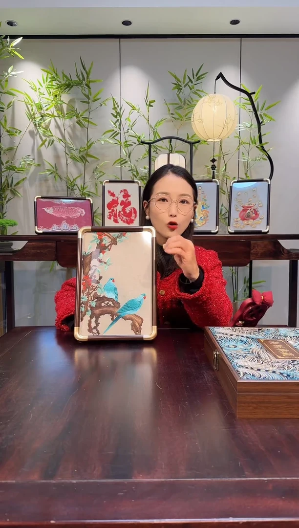布刺绣摆台，高端刺绣艺术藏品！