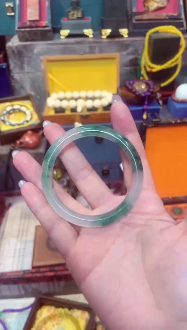 【闪购商品】翡翠手镯未镶嵌