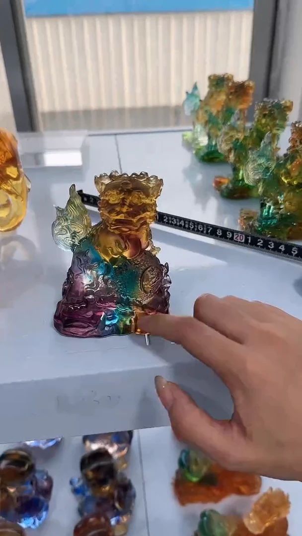 手工艺品琉璃醒狮