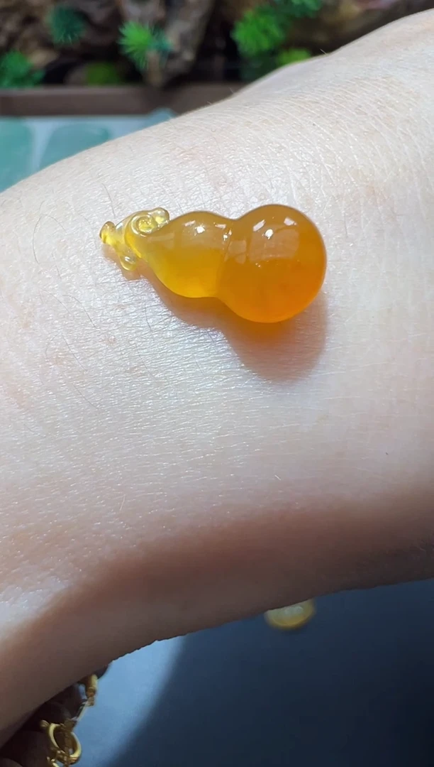 未镶嵌定制翡翠葫芦