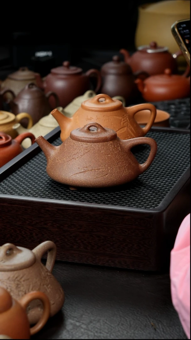 茶壶紫砂桃花子冶半手180        全品