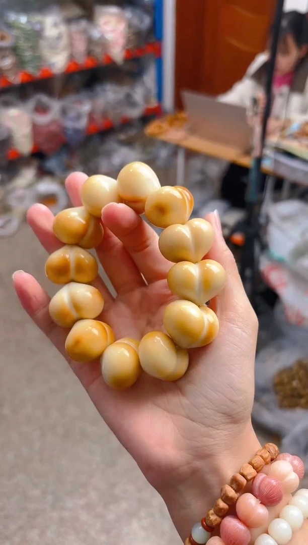 吊坠菩提根/象牙果新款爱心屁桃光面单圈