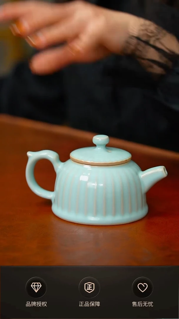 其他天青青莲壶不完美 简装