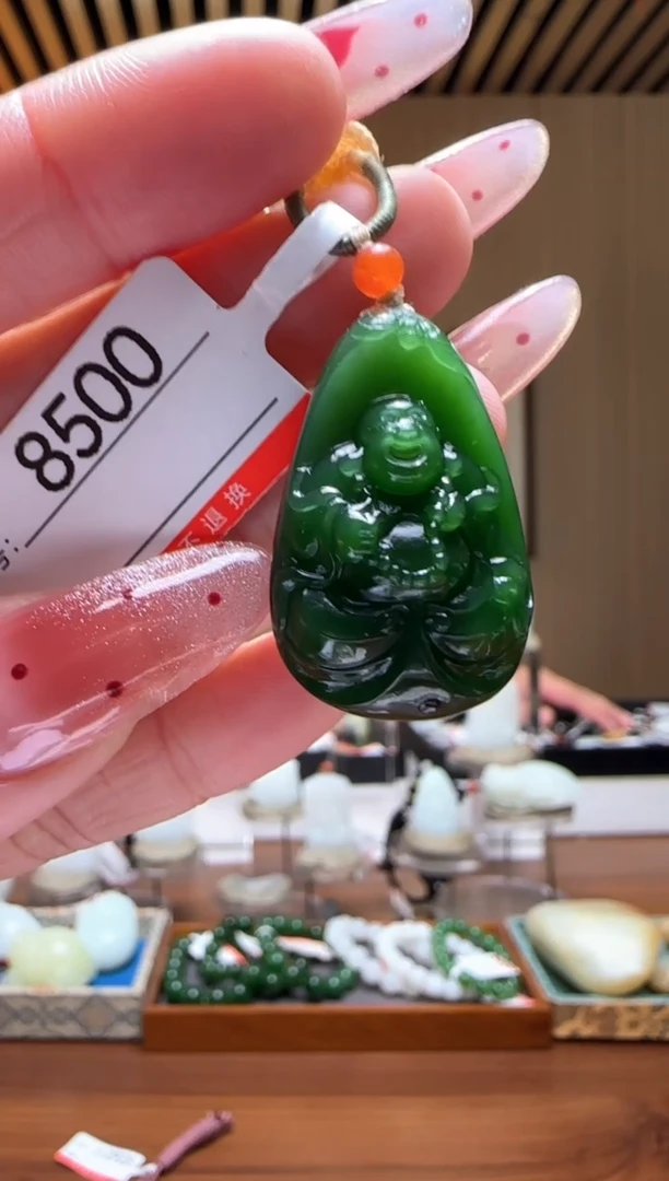 颈饰未镶嵌和田玉1