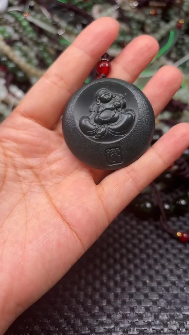 和田玉未镶嵌颈饰1