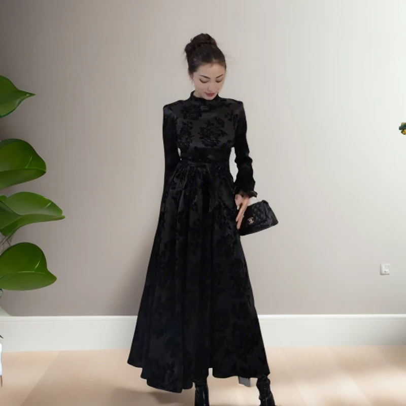 娜孜/ 新款 长款连衣裙 时尚长袖高领修身长款连衣裙106