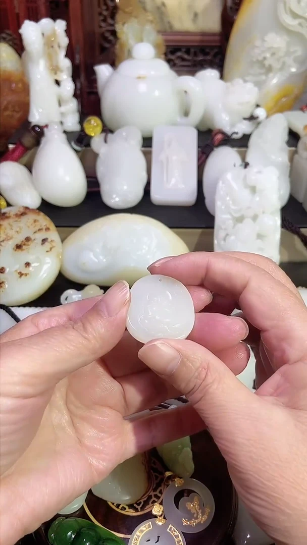 颈饰未镶嵌和田玉大肚佛