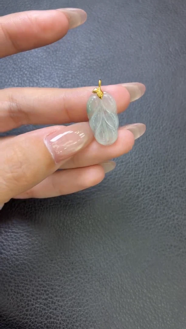 吊坠(不含链)18K金镶嵌翡翠吊坠