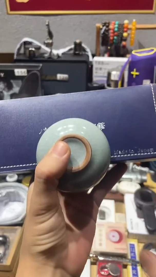 瓷片闪购商品 如图所示