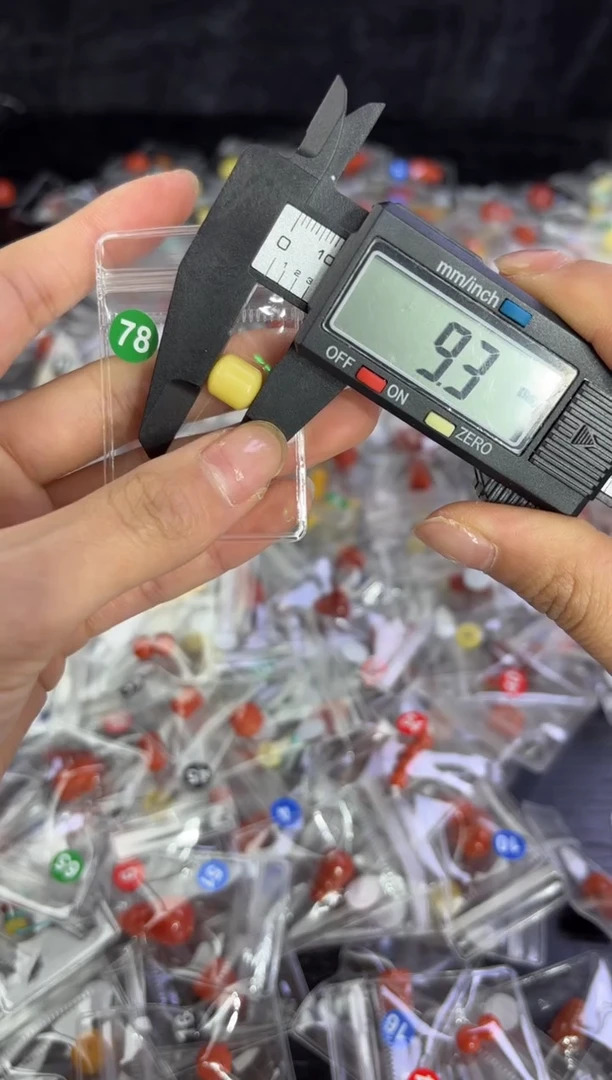 裸石蜜蜡未镶嵌多样性发货
