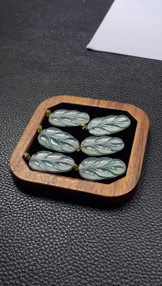 18K金镶嵌定制翡翠DDJ44109/多样性发一件