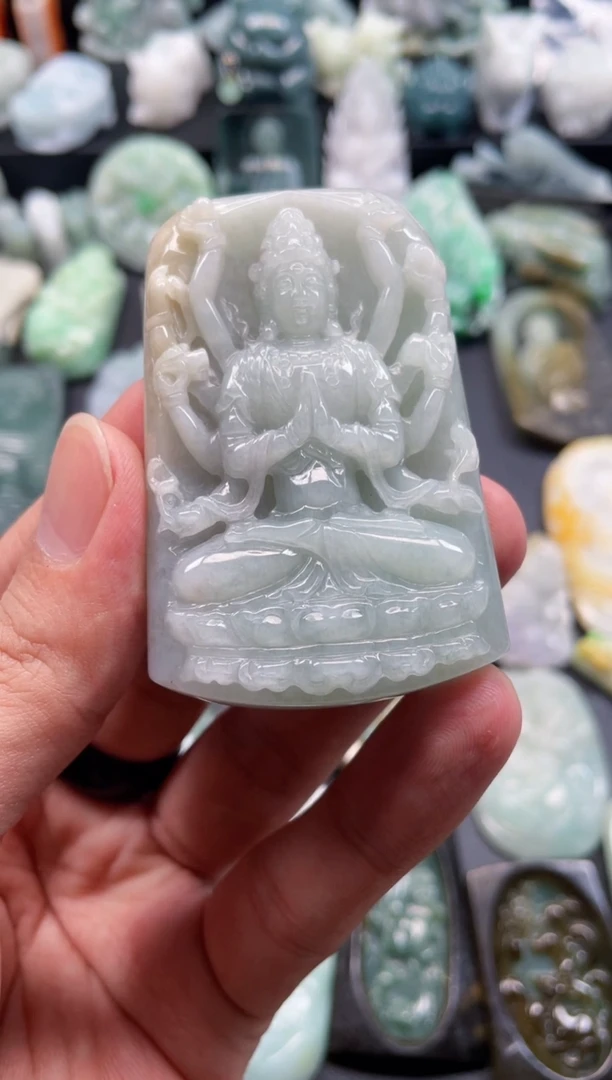 翡翠未镶嵌颈饰52  天然翡翠a货  千手观音