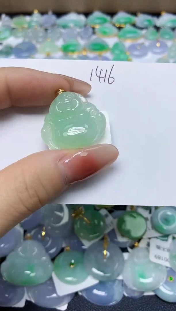 翡翠18K金镶嵌颈饰 天然缅甸翡翠A货