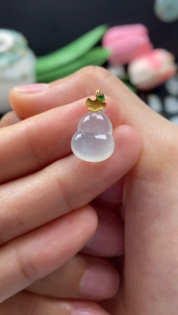 【闪购商品】翡翠颈饰18K金镶嵌翡翠冰胶葫芦