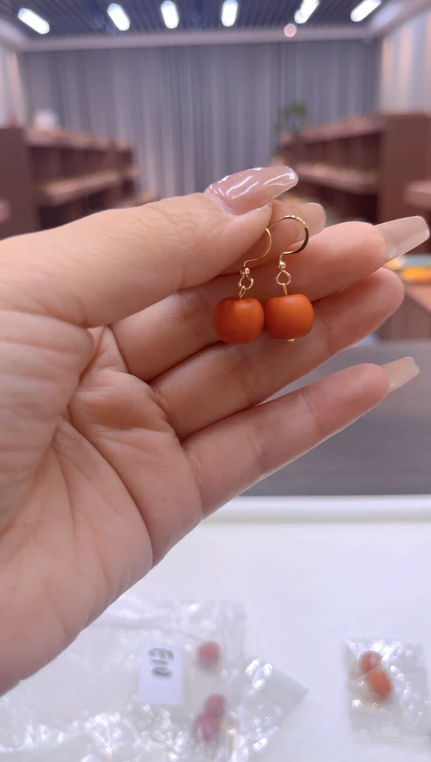 蜜蜡14K金镶嵌耳饰E10