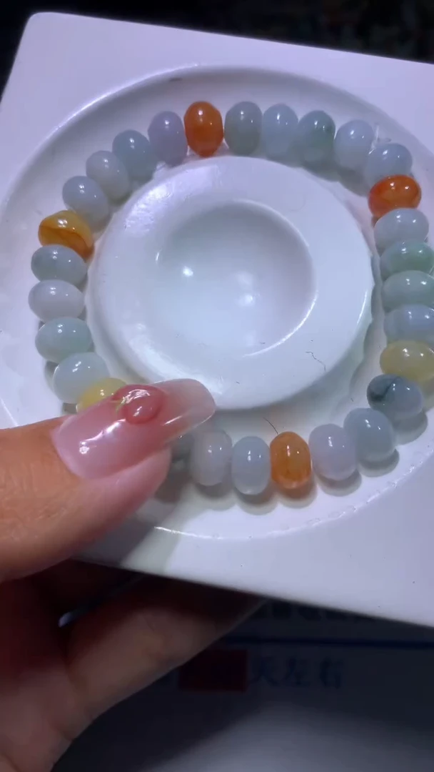 翡翠未镶嵌颈饰MXX020187