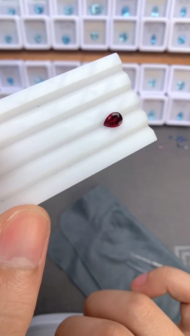 未镶嵌裸石定制碧玺0.7ct 07015