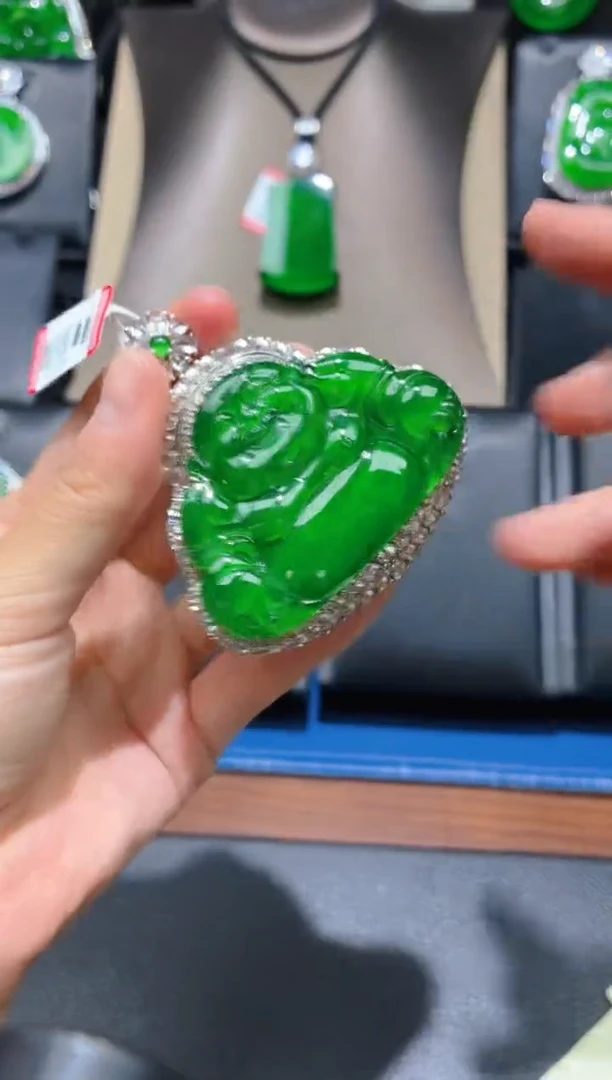 翡翠未镶嵌颈饰天然J11