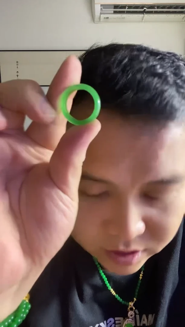 翡翠未镶嵌颈饰11戒圈