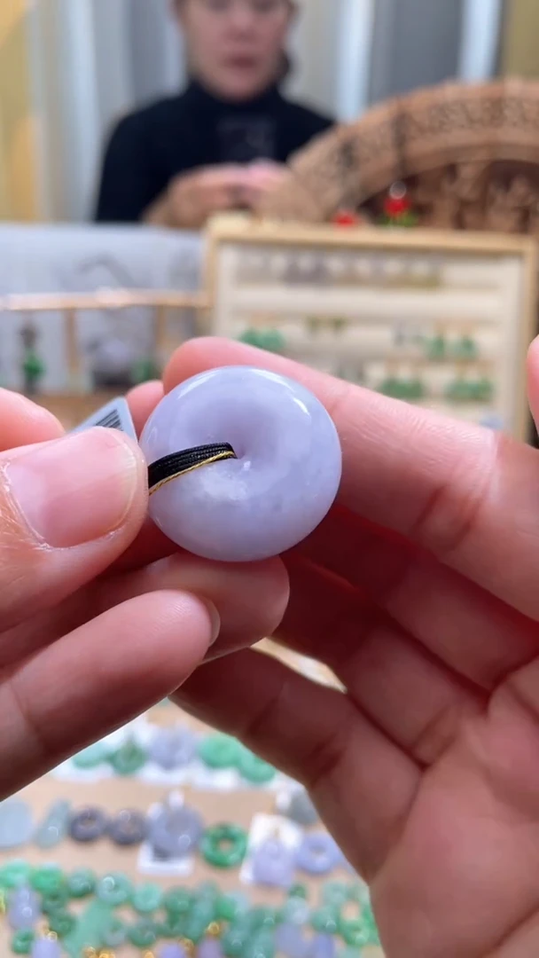 【闪购商品】翡翠颈饰未镶嵌平安扣