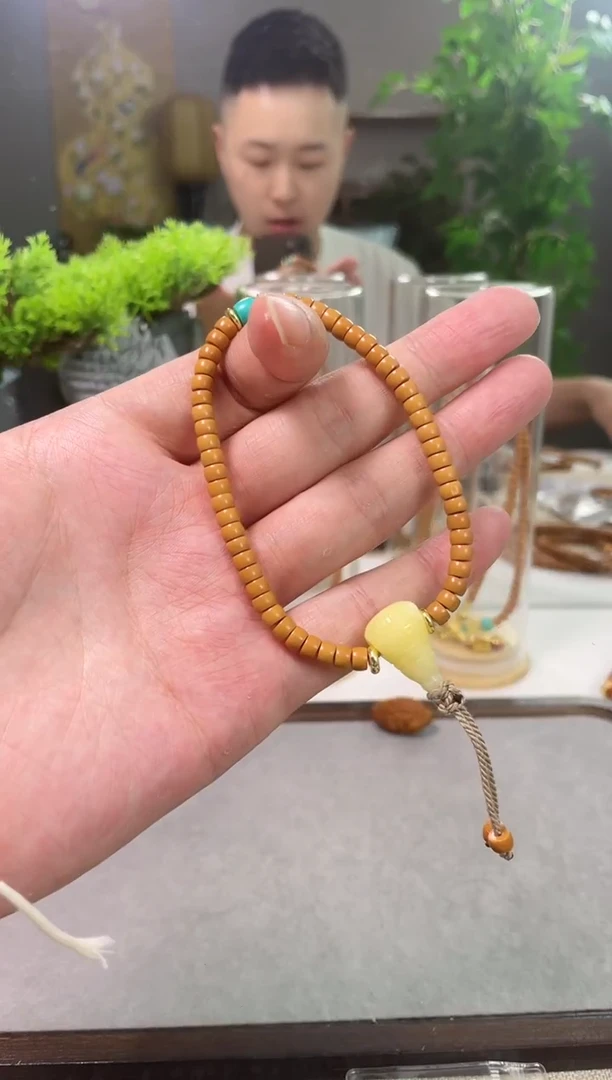 橄榄核手串5.0清水核尖手持