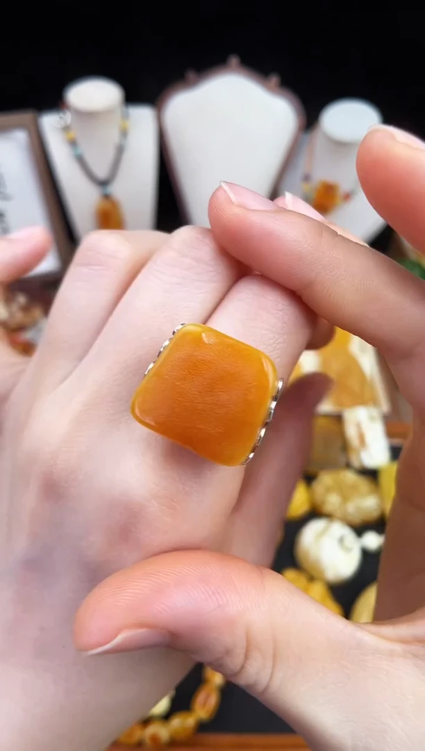 琥珀未镶嵌珠宝奇石柒月