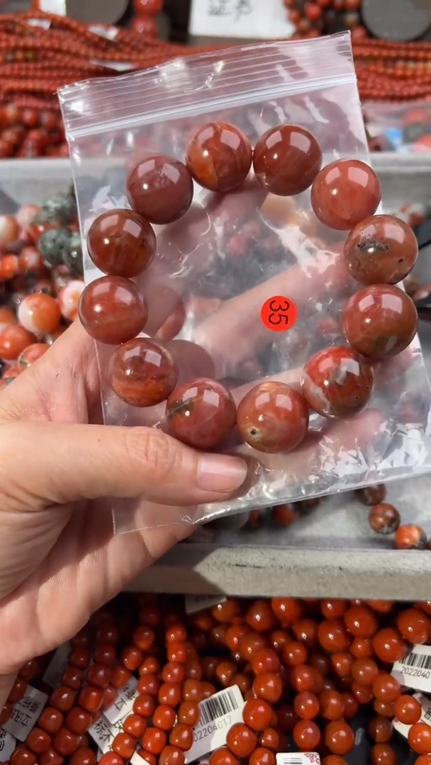 南红玛瑙手串未镶嵌19+
