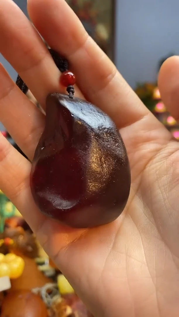 琥珀颈饰未镶嵌吊坠