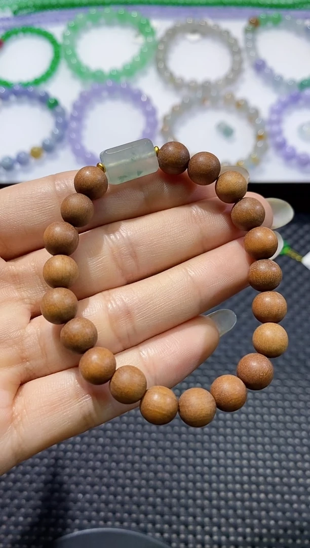 散珠翡翠方块手串