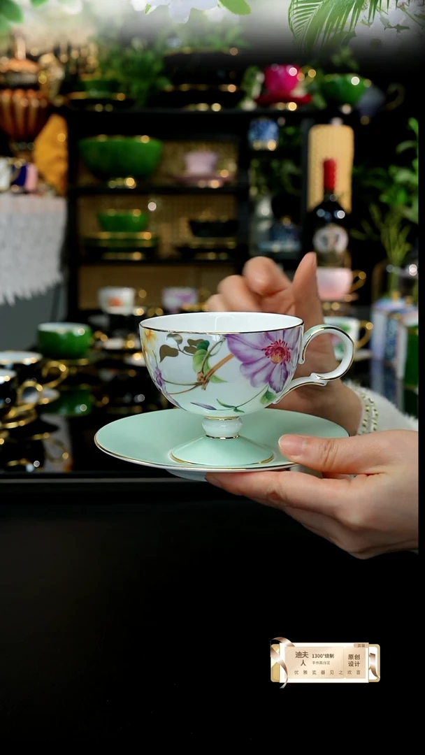 西潘莲杯碟---------