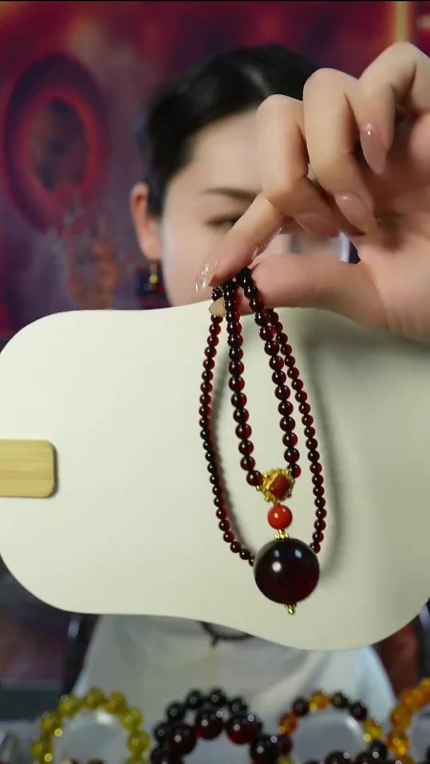 琥珀颈饰未镶嵌21mm血珀大单珠